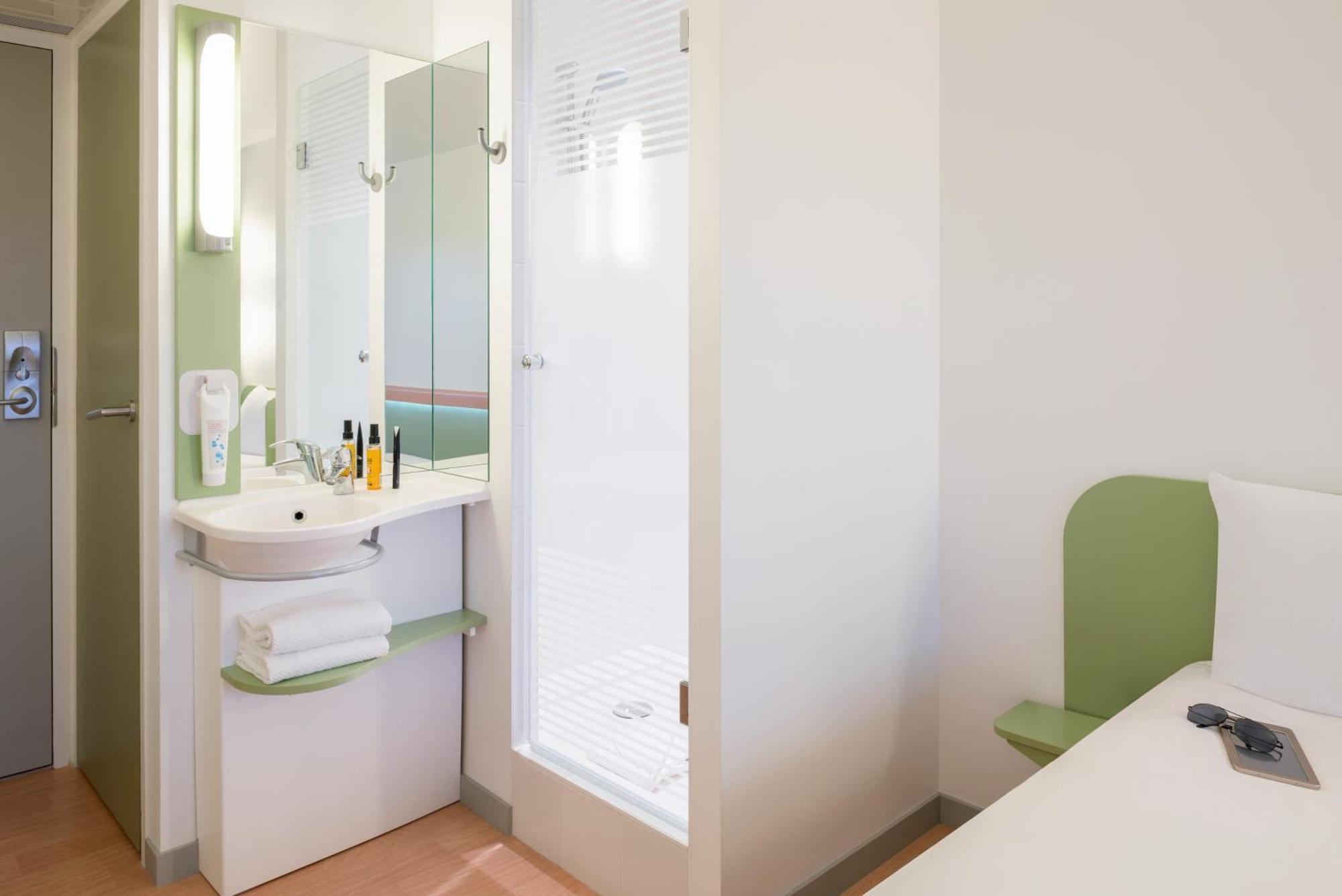 Ibis Budget Aachen City Экстерьер фото